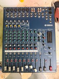 Mixer Yamaha MG124CX DA REVISIONARE