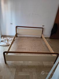 Letto matrimoniale 
