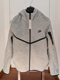 VIRALE 2026: felpa Nike  Tech Tg L Maduro fit