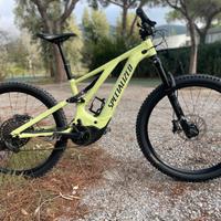 Specialized Turbo Levo25. Garanzia. 2 Batterie