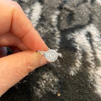 Anello in argento con diamante mossanite 5 ct 