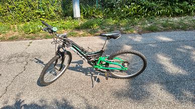 bicicletta MTB  24