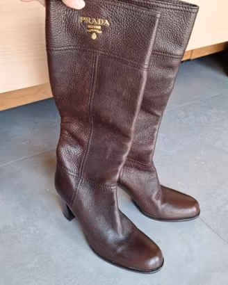 Stivali Prada in pelle marroni