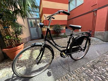 Bicicletta Batavus Dutch Bike