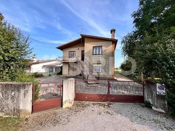 VILLETTA INDIPENDENTE IN ZONA RESIDENZIALE