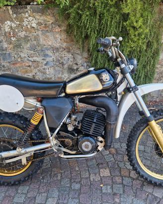 Husqvarna WR 250 - 2024