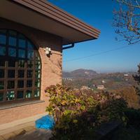 Villa singola composta da 2 unità indipendenti