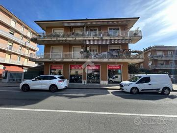 NEGOZIO A CHIAVARI