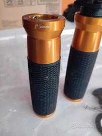 scarico e manopole praticamente nuovi