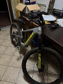 Santa cruz heckler SL