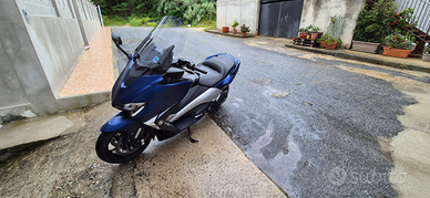 Tmax 530 2018 dx full optional