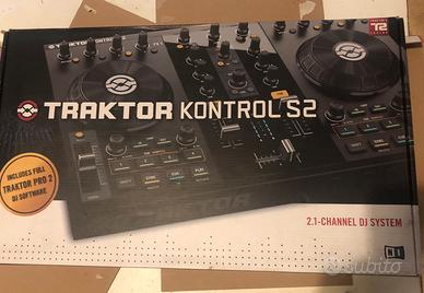 Native instrument TRAKTOR KONTROL S2 .