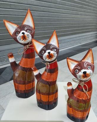 Tris gatti