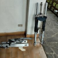 Completo moto Honda "Dominetor"