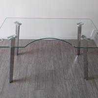 Scrivania in vetro e acciaio