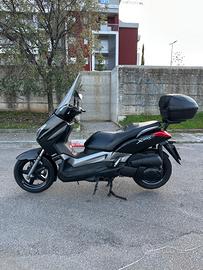 Yamaha X-max 250