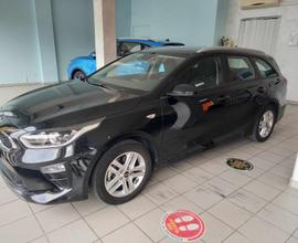 KIA Ceed 1.4 MPi GPL SW Pure