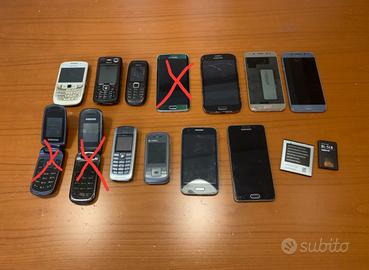 Lotto vecchi telefoni NON TESTATI