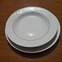 servizio piatti cupi e piani vintage in porcellana