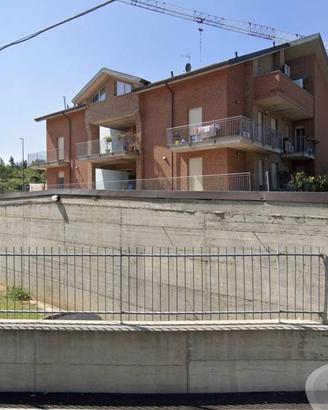 Immobile in asta di 121 m² con 3 locali e box auto