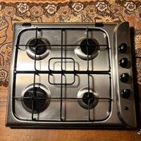 Piano cottura a 4 fuochi