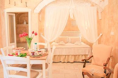 Doppia unità abitativa in pietra ristrutturata