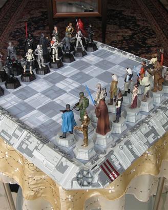 STAR WARS SCACCHI 64 pezzi + scacchiera