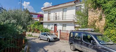 2 LOCALI A SALERNO