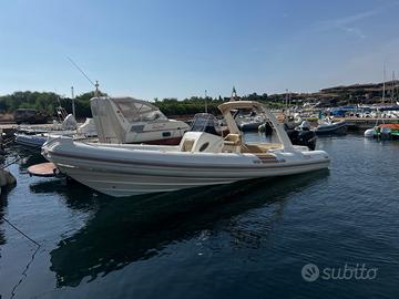 Gommone Led 32 con 500cv FB in perfetto stato
