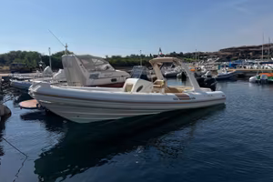 Gommone Led 32 con 500cv FB in perfetto stato