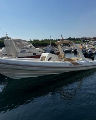 Gommone Led 32 con 500cv FB in perfetto stato
