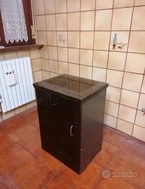 Mobile con macchina da cucire