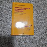 Libro manuale di pulizie di un monaco buddhista