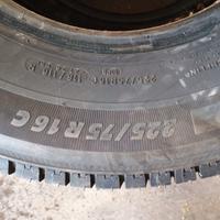 Michelin 225/75 r 16c