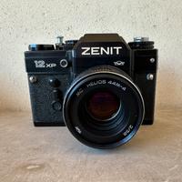 ZENIT 12XP + HELIOS 58mm f2 44M-4 (testata)