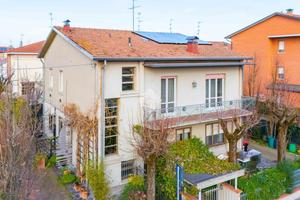 CASA SEMINDIPENDENTE A CARPI