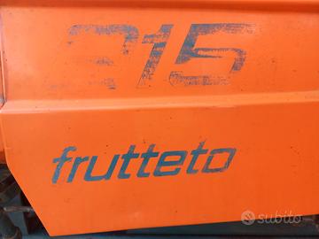 Trattore agricolo FIAT 215 frutteto