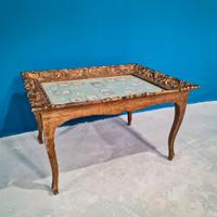 Antico Tavolino con Incisioni