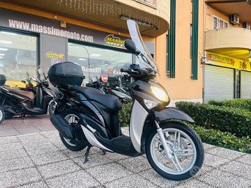 YAMAHA Xenter 150 PASSAGGIO E TAGLIANDO INCLUSO