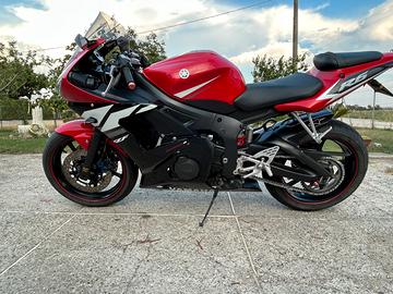 Yamaha R6 anno 2003