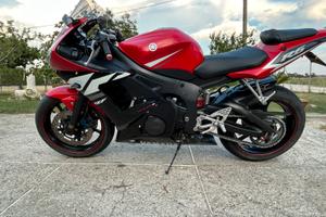 Yamaha R6 anno 2003