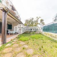 VILLA QUADRIFAMILIARE DUE LIVELLI