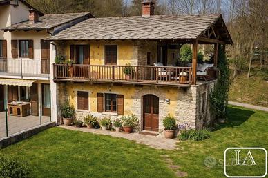 Rustico / Casale di 166 m² con più di 5 locali a B