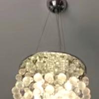 Lampadario imoderno in cristallo a sospensione