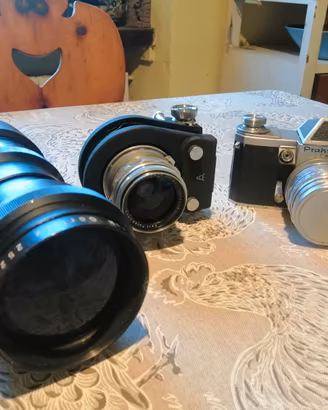 Fotocamera Praktina Fx e Obiettivi