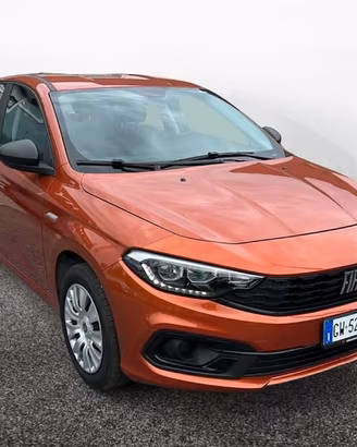 FIAT Tipo 5 PORTE Hatchback Hybrid 1.5 Hybrid...