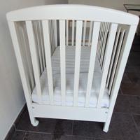lettino bimbo/a bianco