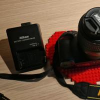 Nikon D3100 + Obiettivo 18-55mm VR