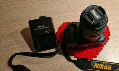 Nikon D3100 + Obiettivo 18-55mm VR
