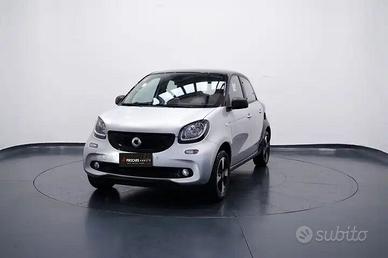 Smart ForFour 1.0 Passion 70cv NAVI+LED